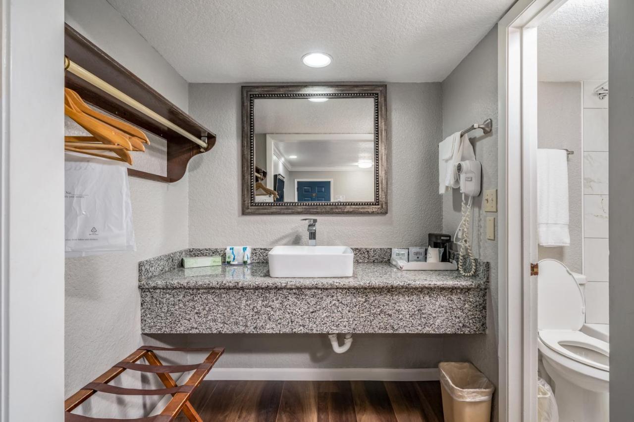 Gatortown Inn Gainesville Ngoại thất bức ảnh